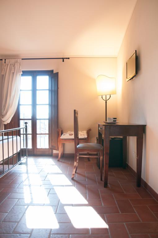 Agriturismo Borgo Tra Gli Olivi Castiglion Fiorentino Værelse billede
