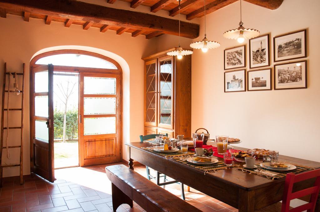 Agriturismo Borgo Tra Gli Olivi Castiglion Fiorentino Eksteriør billede