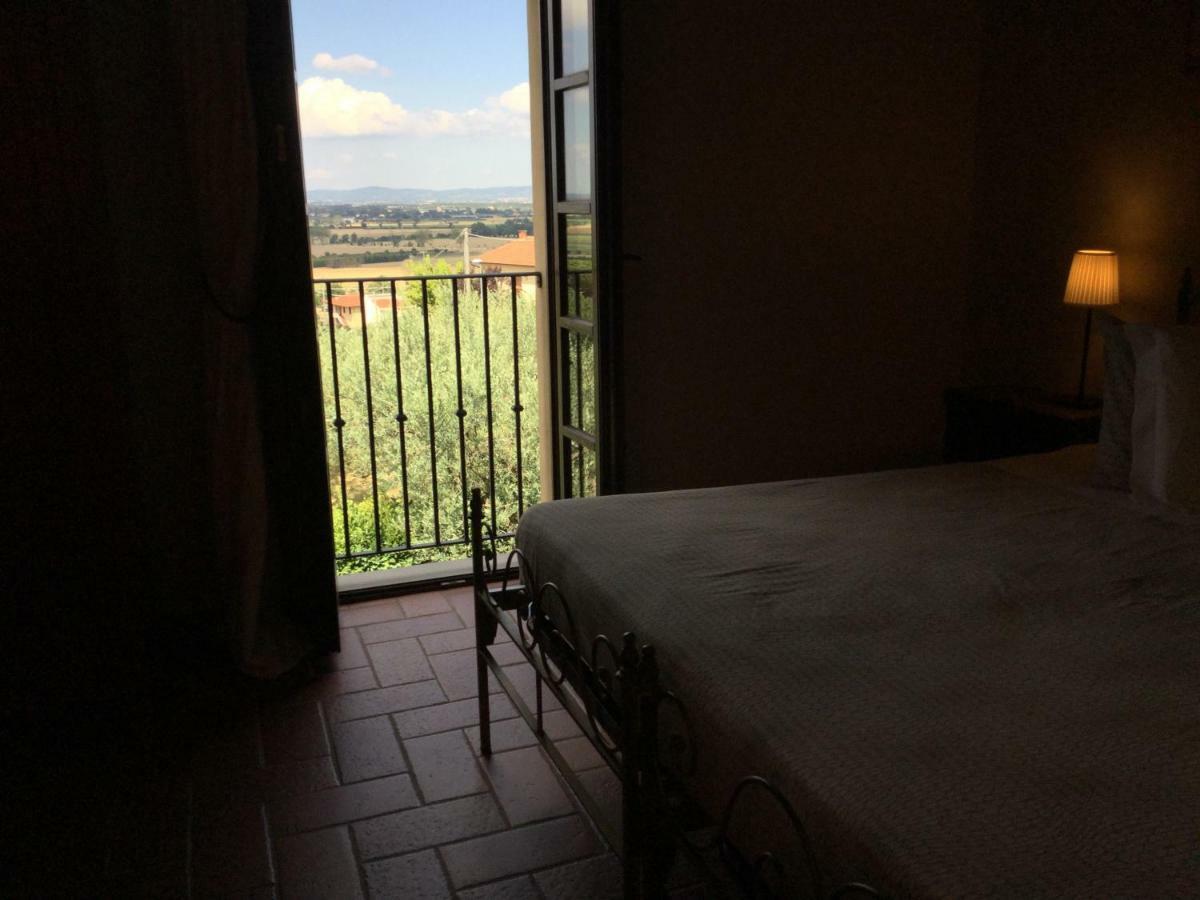 Agriturismo Borgo Tra Gli Olivi Castiglion Fiorentino Eksteriør billede